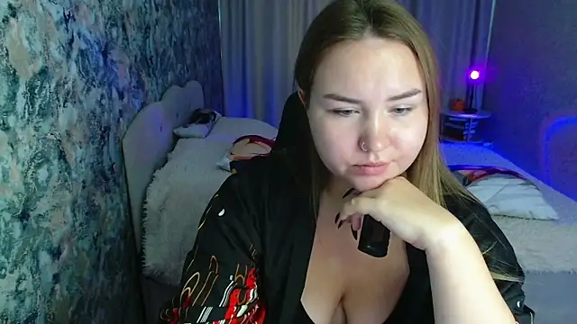 Snapshot of Jenny_Fox chatting on 10-10-25, 08:35 Jenny Fox online show from 10-10-25, 08:35