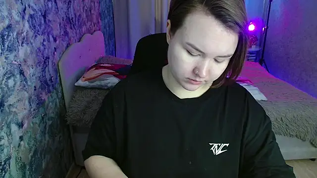 Jenny Fox online show from 02-17-26, 04:09