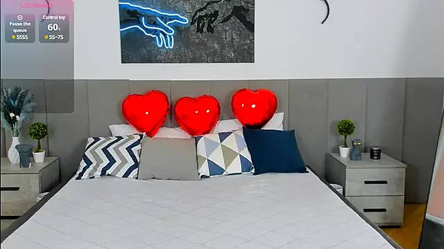 MiaBecky online show from 02-11-25, 05:26