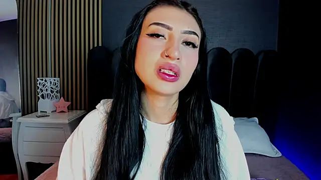 Nicolette ks  online show from 03-26-26, 04:40