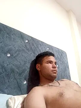 PITBuk 708 online show from 12-22-25, 08:06