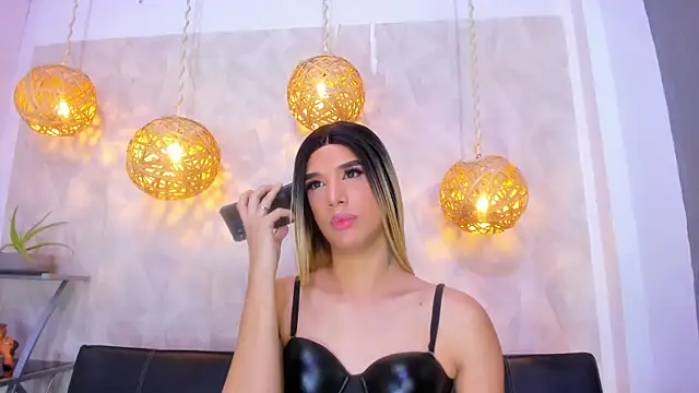 victoria aleia  online show from 03-06-25, 10:47