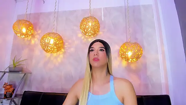 victoria aleia  online show from 03-17-25, 11:54