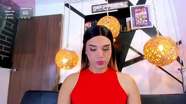 victoria aleia  online show from 10-28-25, 11:40