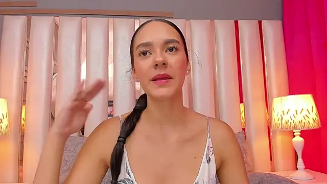 EmmyCruzZ online show from 02-28-26, 07:26