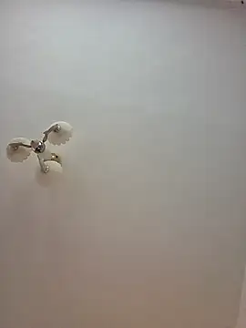 Snapshot of Edaras@xh chatting on 10-25-25, 12:23 Edarasxh online show from 10-25-25, 12:23