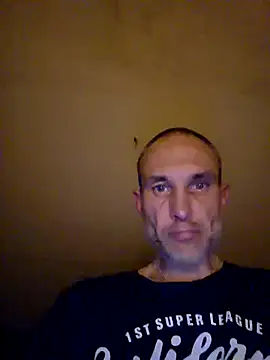 Snapshot of Edaras@xh chatting on 11-05-25, 07:36 Edarasxh online show from 11-05-25, 07:36