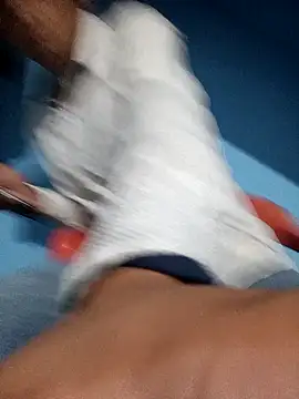 Leonul online show from 12-18-24, 06:21