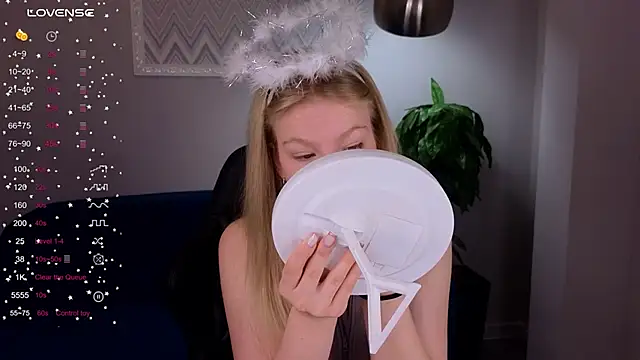 Sarra Cooper online show from 01-20-25, 01:18