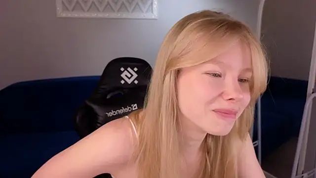 Sarra Cooper online show from 01-20-25, 04:21