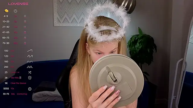 Sarra Cooper online show from 01-23-25, 01:08