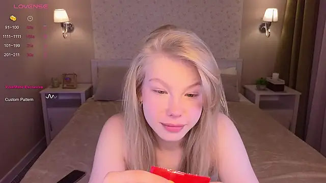 Sarra Cooper online show from 01-31-25, 01:33