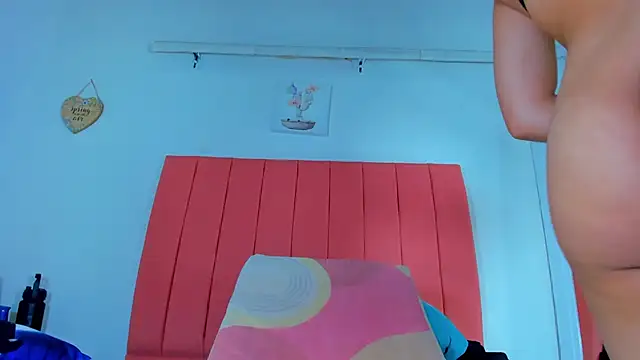 valen rose0 online show from 01-16-25, 12:09