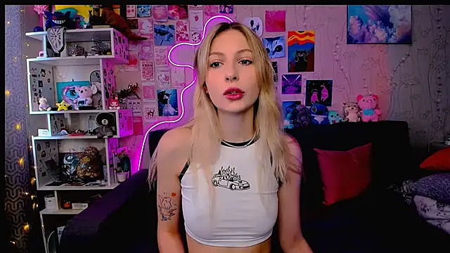 Snapshot of Maria_Hunt chatting on 02-06-25, 03:48 Maria Hunt online show from 02-06-25, 03:48