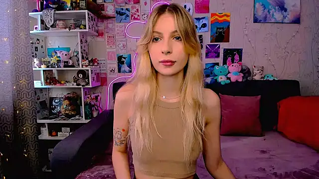 Snapshot of Maria_Hunt chatting on 03-13-25, 04:27 Maria Hunt online show from 03-13-25, 04:27