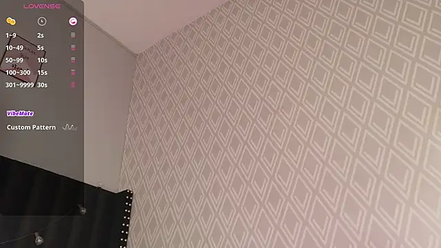 Snapshot of littleebluee chatting on 09-10-25, 03:17 littleebluee online show from 09-10-25, 03:17