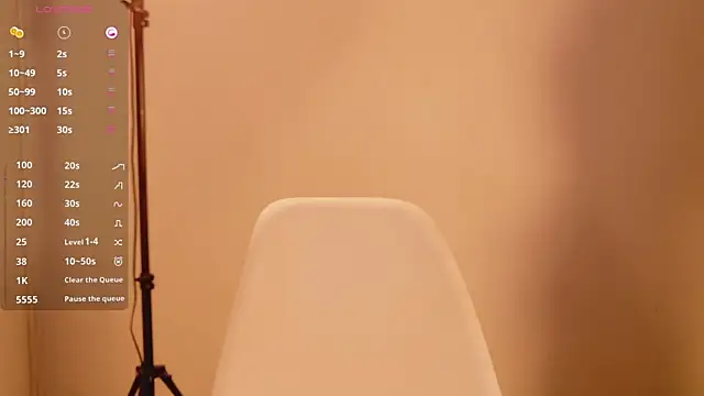 Snapshot of littleebluee chatting on 09-24-25, 02:59 littleebluee online show from 09-24-25, 02:59