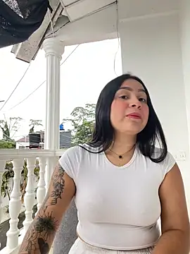 Snapshot of Pretty_Isadora chatting on 01-03-25, 07:29 Pretty Isadora online show from 01-03-25, 07:29