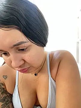 Snapshot of Pretty_Isadora chatting on 01-08-25, 09:55 Pretty Isadora online show from 01-08-25, 09:55