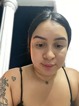 Snapshot of Pretty_Isadora chatting on 01-11-25, 11:56 Pretty Isadora online show from 01-11-25, 11:56