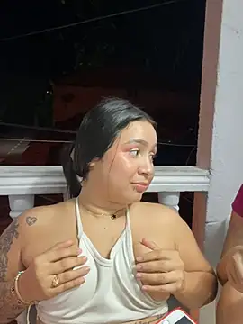 Snapshot of Pretty_Isadora chatting on 02-02-25, 01:23 Pretty Isadora online show from 02-02-25, 01:23