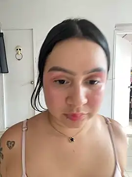 Snapshot of Pretty_Isadora chatting on 02-04-25, 08:59 Pretty Isadora online show from 02-04-25, 08:59