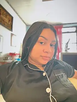 Snapshot of Pretty_Isadora chatting on 02-23-25, 06:34 Pretty Isadora online show from 02-23-25, 06:34