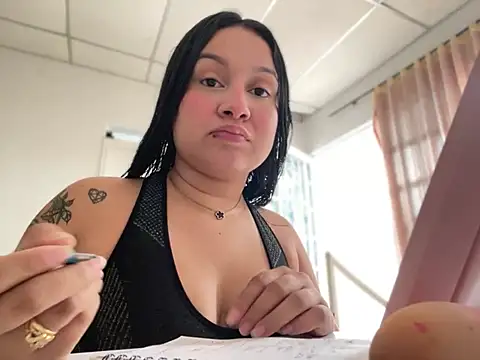 Snapshot of Pretty_Isadora chatting on 03-16-25, 07:38 Pretty Isadora online show from 03-16-25, 07:38