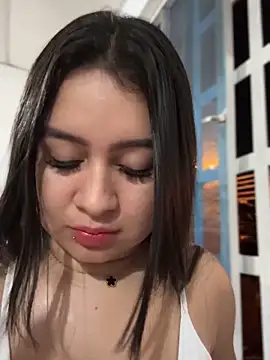 Snapshot of Pretty_Isadora chatting on 09-23-25, 11:30 Pretty Isadora online show from 09-23-25, 11:30