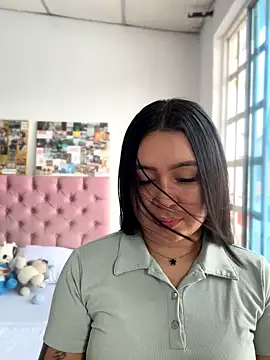 Snapshot of Pretty_Isadora chatting on 10-04-25, 07:34 Pretty Isadora online show from 10-04-25, 07:34