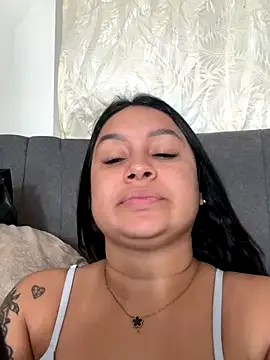 Snapshot of Pretty_Isadora chatting on 11-10-25, 09:03 Pretty Isadora online show from 11-10-25, 09:03