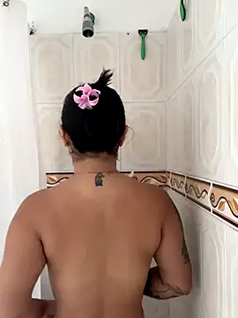 Snapshot of Pretty_Isadora chatting on 11-25-25, 06:19 Pretty Isadora online show from 11-25-25, 06:19