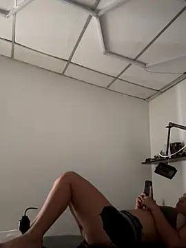 Snapshot of Pretty_Isadora chatting on 11-27-25, 07:27 Pretty Isadora online show from 11-27-25, 07:27