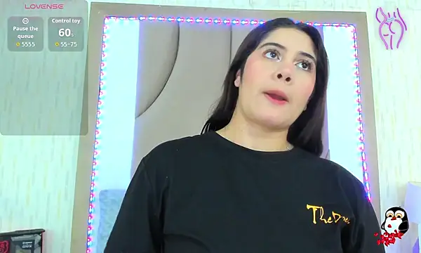 Snapshot of ThyaraJhons chatting on 09-16-25, 11:55 ThyaraJhons online show from 09-16-25, 11:55