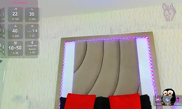 Snapshot of ThyaraJhons chatting on 09-17-25, 12:07 ThyaraJhons online show from 09-17-25, 12:07