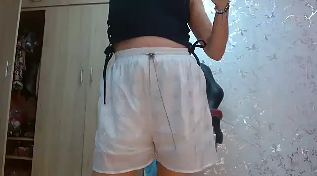 Samantabrown  online show from 02-14-25, 10:07