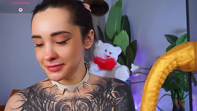 Snapshot of EvaCanton chatting on 02-05-26, 02:16 EvaCanton online show from 02-05-26, 02:16