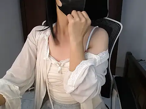 Snapshot of Lunobaby_204 chatting on 10-25-25, 09:31 Lunobaby 204 online show from 10-25-25, 09:31