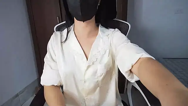 Snapshot of Lunobaby_204 chatting on 10-29-25, 01:52 Lunobaby 204 online show from 10-29-25, 01:52