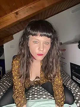 Snapshot of OniricFemme chatting on 03-10-25, 10:55 OniricFemme online show from 03-10-25, 10:55