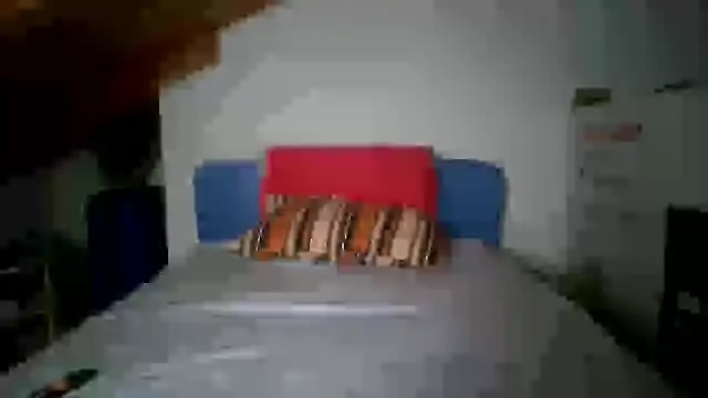 Snapshot of OniricFemme chatting on 03-12-25, 04:13 OniricFemme online show from 03-12-25, 04:13