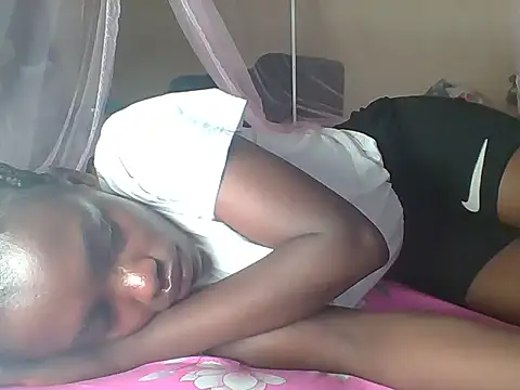 awino001 online show from 09-15-25, 04:45