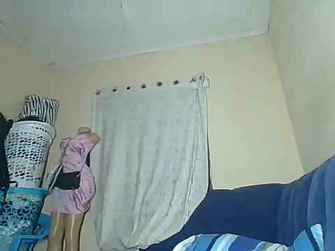 awino001 online show from 12-17-25, 09:54