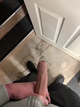 Snapshot of cmp24 chatting on 02-19-25, 11:17 cmp24 online show from 02-19-25, 11:17