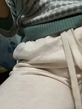 Milk Mom99 online show from 12-21-24, 05:47