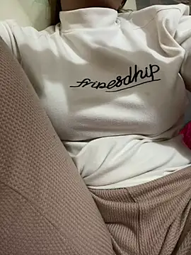 Milk Mom99 online show from 03-19-25, 02:46