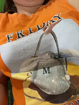 Milk Mom99 online show from 10-12-25, 07:18