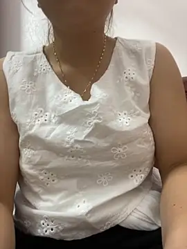 Milk Mom99 online show from 10-30-25, 03:08