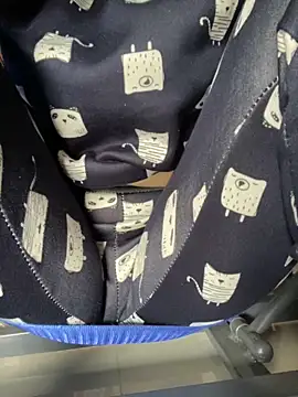 Milk Mom99 online show from 11-06-25, 06:14