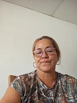 natally ross21 online show from 10-31-25, 04:08